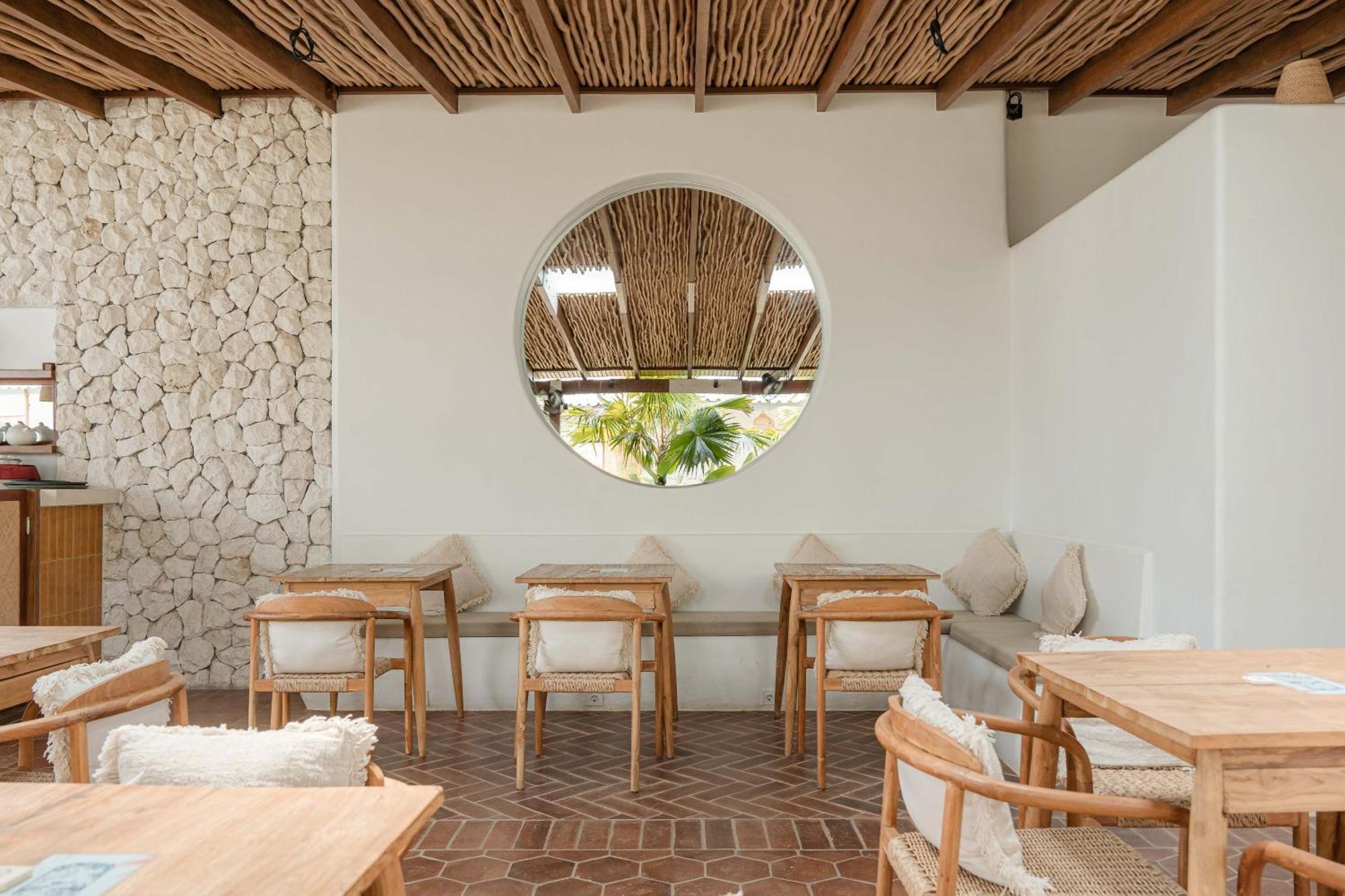 Quma Hotel Gili Trawangan Exterior photo
