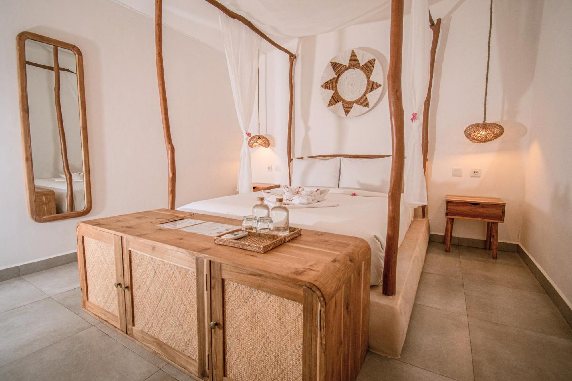 Quma Hotel Gili Trawangan Exterior photo